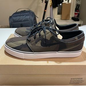 Dead Stock - Nike Zoom Stefan Janoski - Camo - Never worn